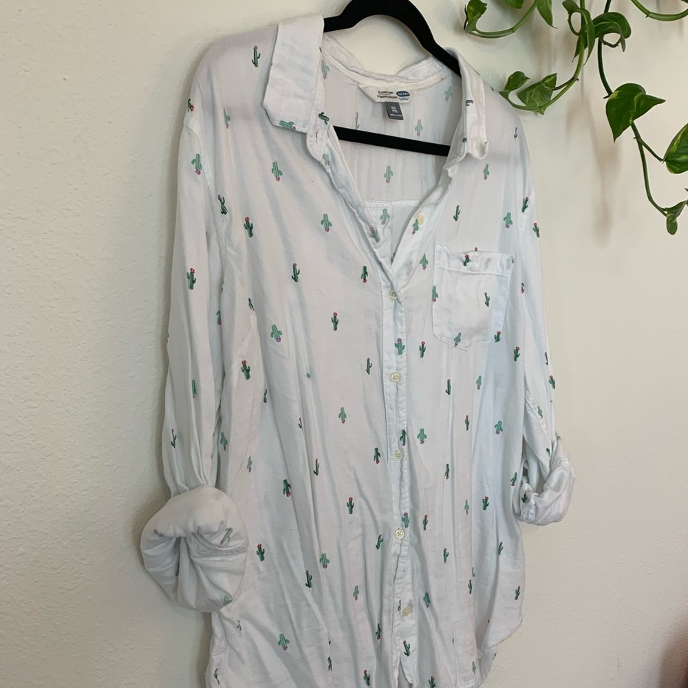 BOGO FREE Cactus Print Button Up Blouse size XXL